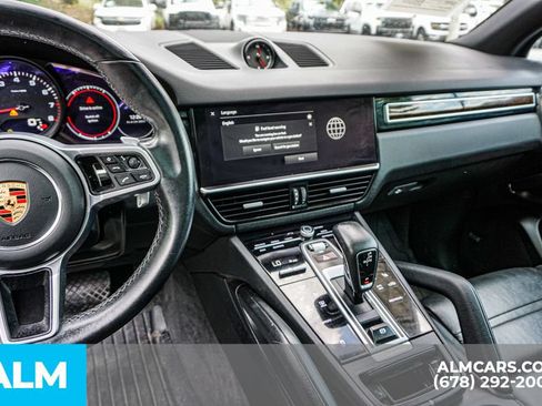 Used 2022 Porsche Cayenne Platinum Edition AWD/4WD image 32