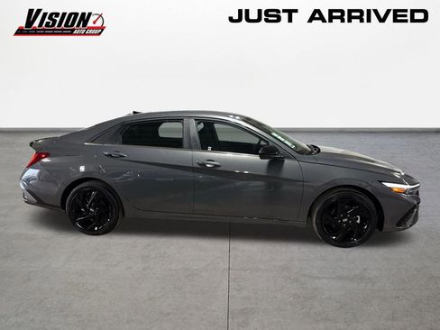 New 2026 Hyundai Elantra SEL Sport Premium FWD image 4