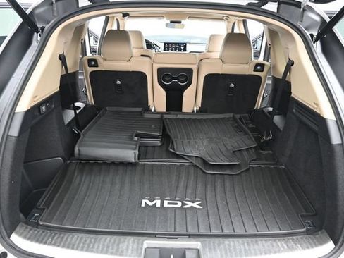Used 2023 Acura MDX SH-AWD w/ Advance Package image 17