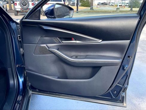 Used 2021 MAZDA CX-30 FWD 2.5 S w/ Select Package image 21