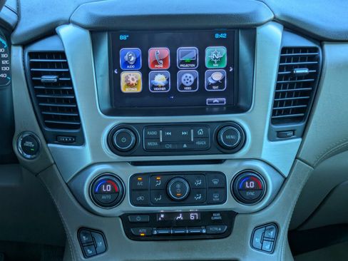 Used 2017 GMC Yukon SLT w/ Open Road Package RWD image 17