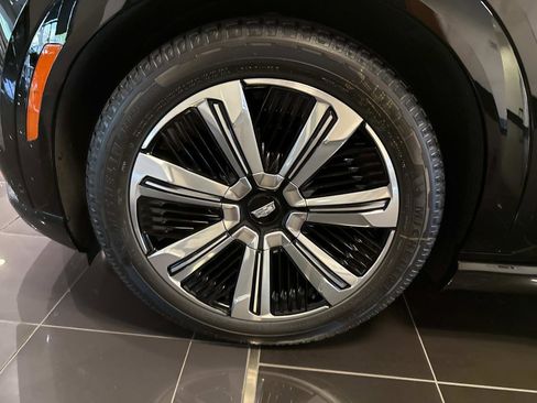 New 2025 Cadillac Escalade IQ Luxury 2 image 9