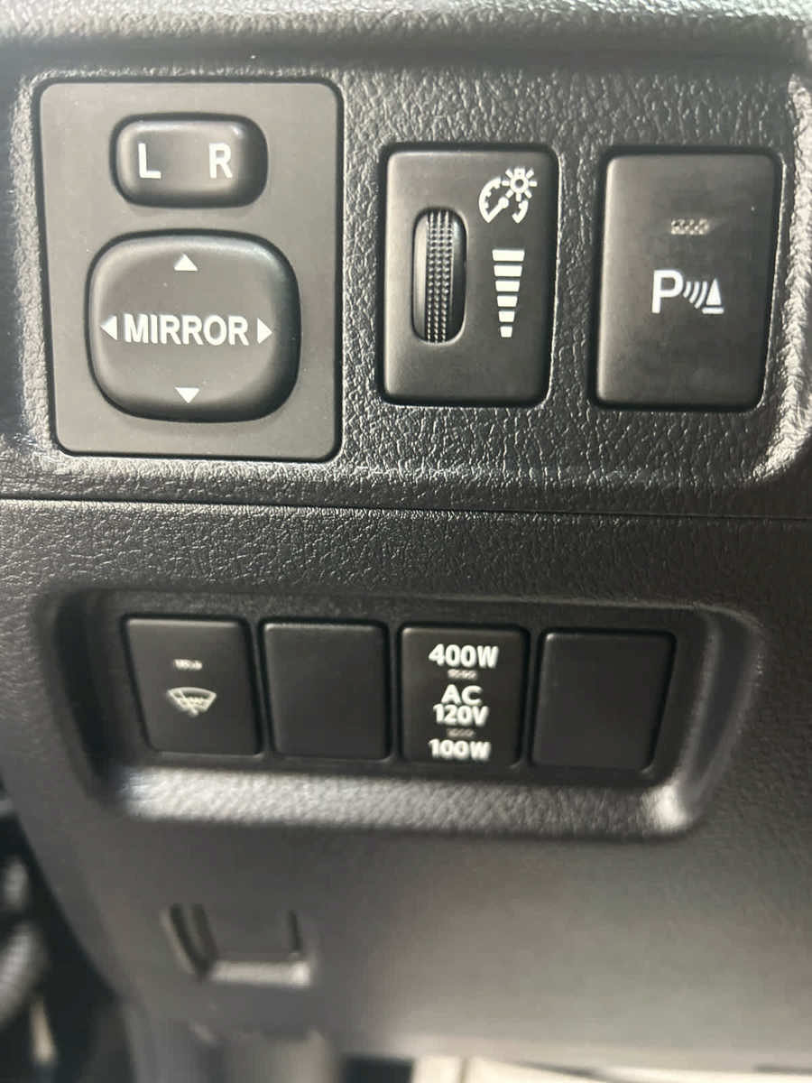 Used 2018 Toyota 4Runner Limited AWD/4WD image 20