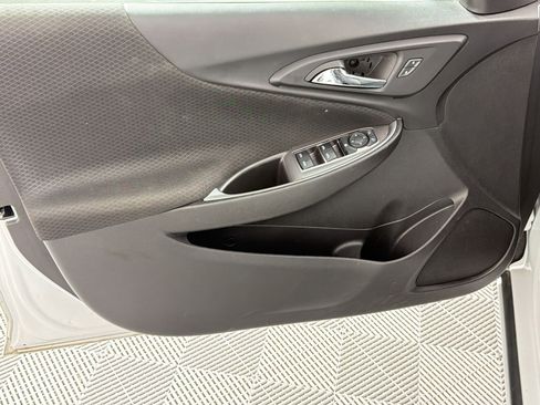 Used 2023 Chevrolet Malibu LT FWD image 13