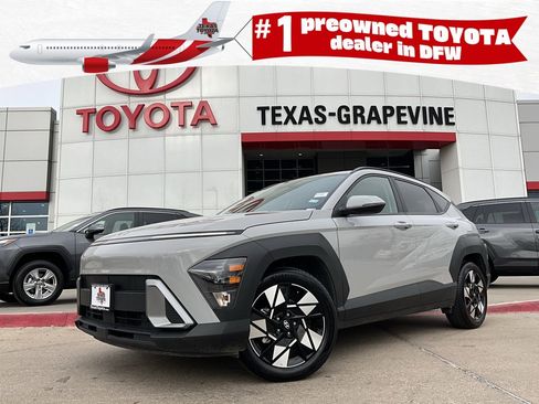Used 2025 Hyundai Kona SEL image 1