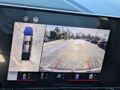 Certified 2023 GMC Canyon AT4X image 31