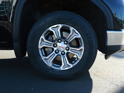 Used 2025 GMC Sierra 1500 SLT image 5