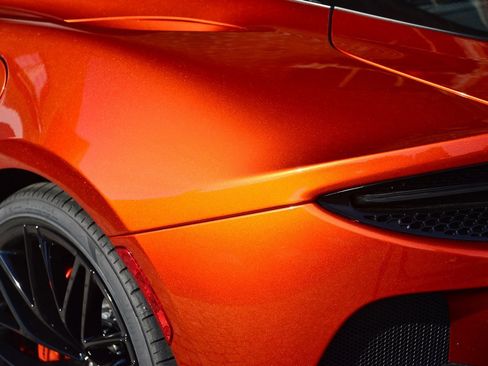 Used 2023 McLaren GT image 12