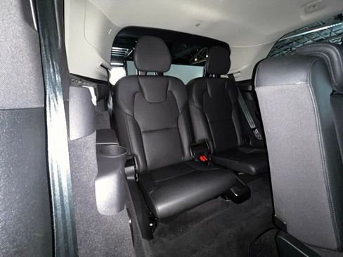 Used 2024 Volvo XC90 T8 Plus w/ Protection Package Premier AWD/4WD image 18