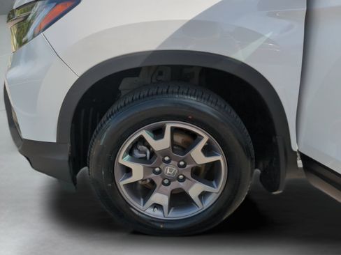 Certified 2023 Honda Passport TrailSport image 32