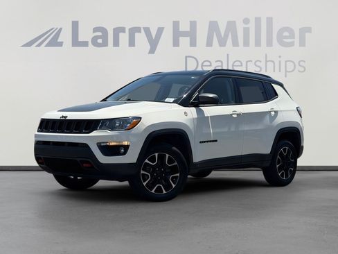 Used 2020 Jeep Compass Trailhawk w/ Safety & Security Group AWD/4WD image 1