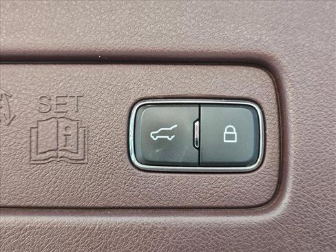 Used 2020 Lincoln Aviator Black Label w/ Dynamic Handling Package AWD/4WD image 28
