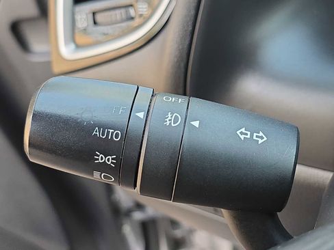 Used 2016 MAZDA MAZDA3 i Touring image 30