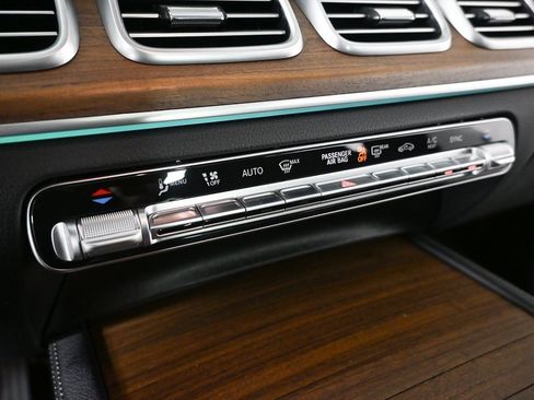 Used 2025 Mercedes-Benz GLE 450 GLE 450 image 14