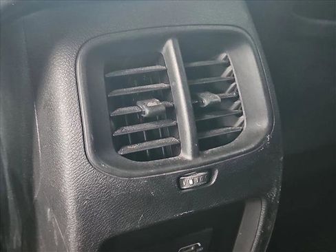 Used 2021 Jeep Cherokee Latitude Lux 80th Anniv w/ Quick Order Package 26U 80TH image 13