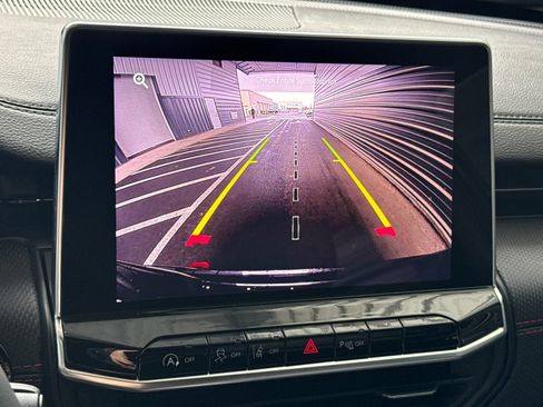 Used 2024 Jeep Compass Trailhawk image 20