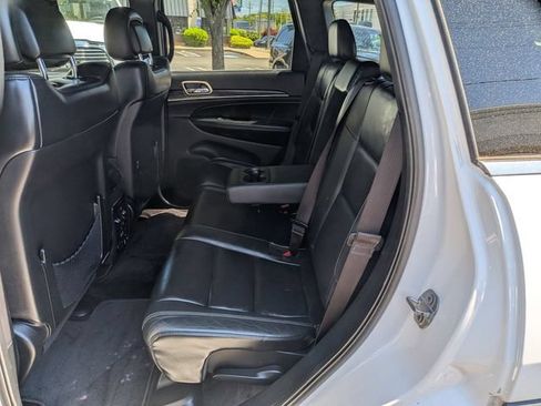 Certified 2017 Jeep Grand Cherokee Limited AWD/4WD image 13