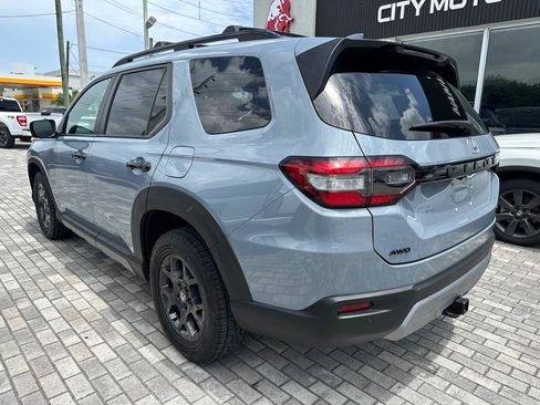 Used 2023 Honda Pilot TrailSport image 5