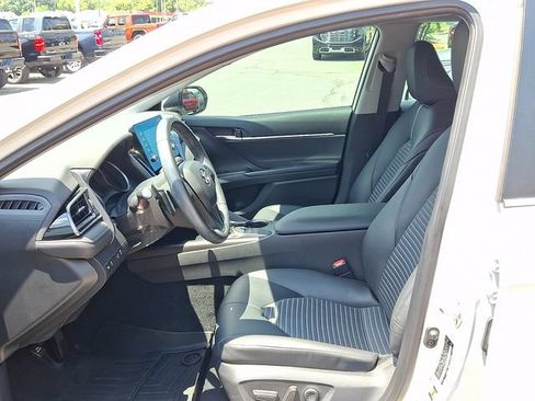 Used 2023 Toyota Camry SE w/ Convenience Package FWD image 10