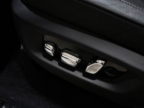 Used 2019 Rolls-Royce Cullinan image 39