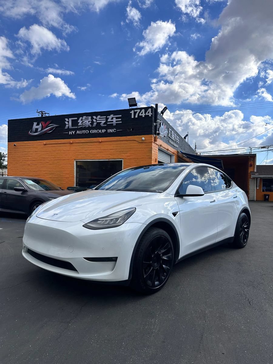 Used 2021 Tesla Model Y 2WD image 1