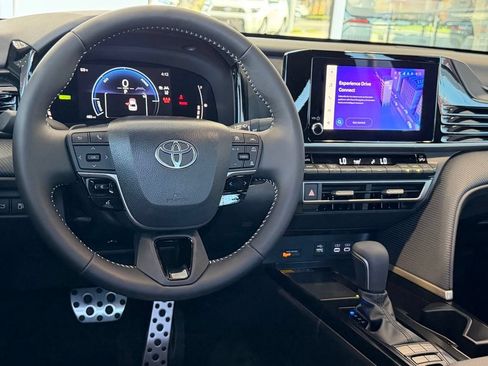 Certified 2026 Toyota Camry SE FWD image 31