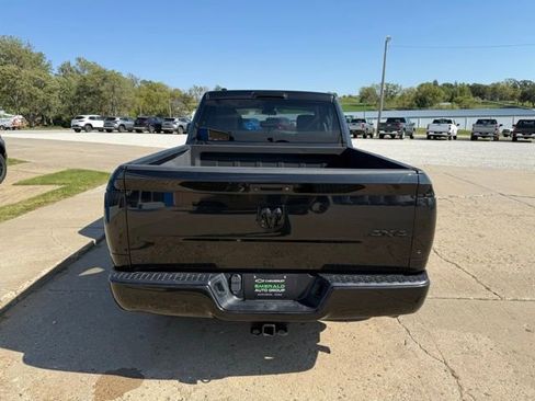 Used 2018 RAM 1500 Express w/ Express Value Package image 3