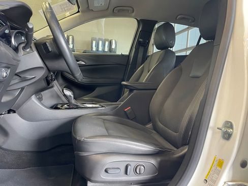 Used 2023 Buick Encore GX Select w/ Safety Package II image 9