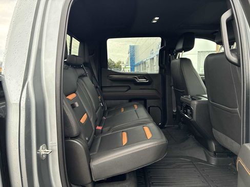 Used 2023 GMC Sierra 1500 AT4 w/ AT4 Premium Package image 28