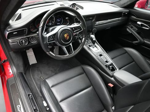 Certified 2019 Porsche 911 Turbo AWD/4WD image 4