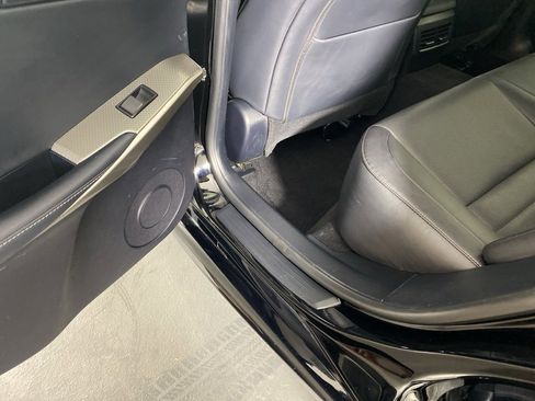 Used 2017 Lexus IS 300 AWD image 27