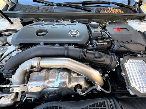 Used 2025 Mercedes-Benz CLA 250 4MATIC image 9