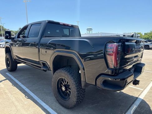 Used 2025 GMC Sierra 2500 AT4 w/ AT4 Premium Plus Package AWD/4WD image 10