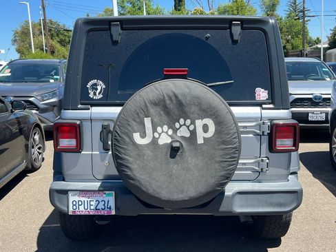 Used 2019 Jeep Wrangler Unlimited Sport S AWD/4WD image 5