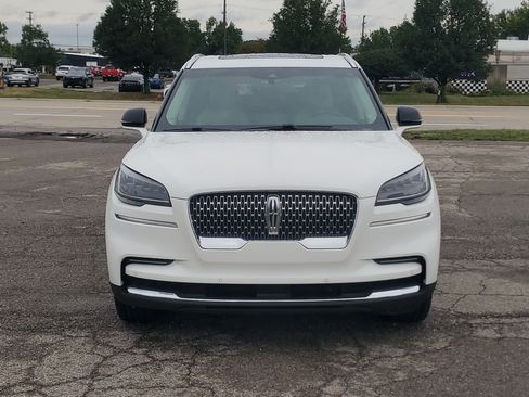 Certified 2024 Lincoln Aviator AWD w/ Premium Package image 2
