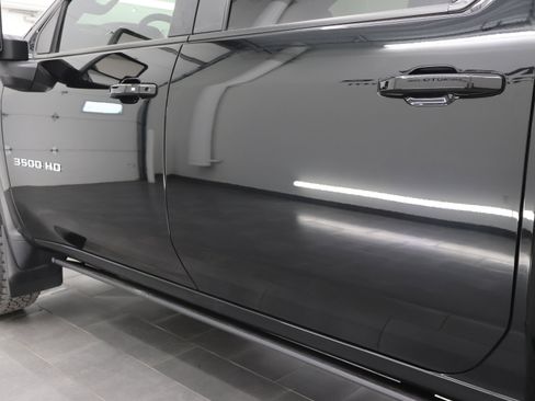 Used 2024 Chevrolet Silverado 3500 LT w/ Convenience Package image 34