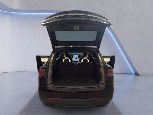 Used 2016 Tesla Model X P100D image 8