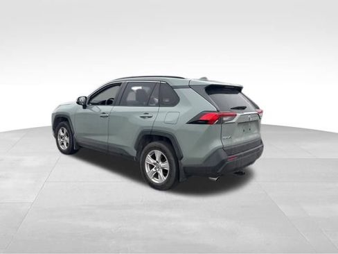 Used 2021 Toyota RAV4 XLE w/ Convenience Package image 3