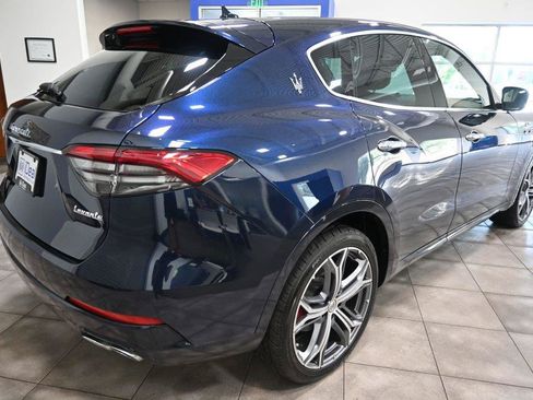 Used 2023 Maserati Levante GT AWD/4WD image 5