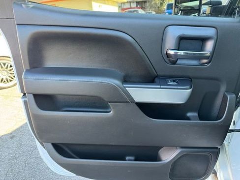 Used 2015 Chevrolet Silverado 3500 LT w/ LT Convenience Package image 13