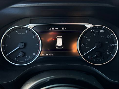 Used 2022 Nissan Rogue SV image 15