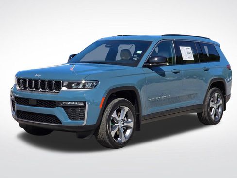 New 2026 Jeep Grand Cherokee L Limited w/ Trailer Tow Package AWD/4WD image 2