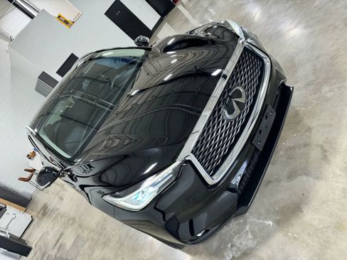 Used 2019 INFINITI QX50 Essential w/ Premium Heat Package image 4