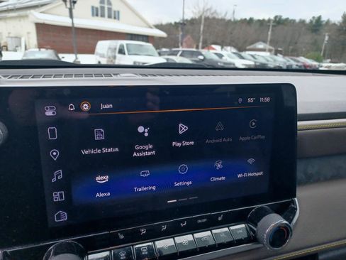 Used 2024 Chevrolet Colorado ZR2 w/ ZR2 Bison Edition image 11