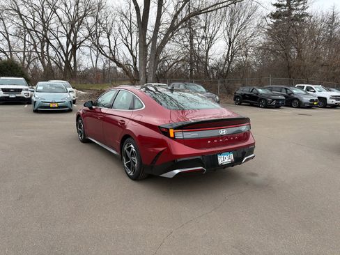 Used 2025 Hyundai Sonata SEL image 3