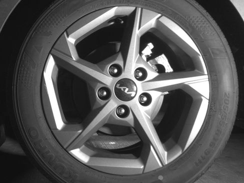 Used 2025 Kia K4 LXS image 14