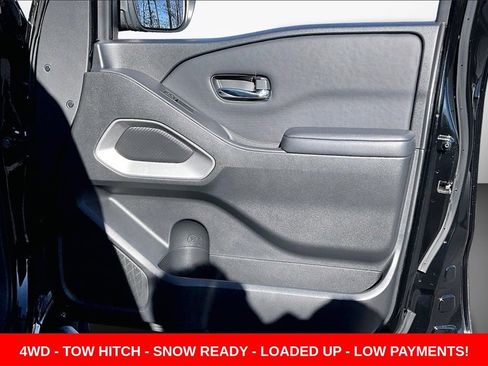 Certified 2022 Nissan Frontier SV image 26