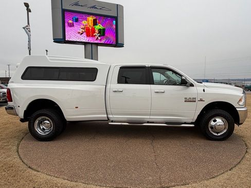 Used 2018 RAM 3500 SLT image 9