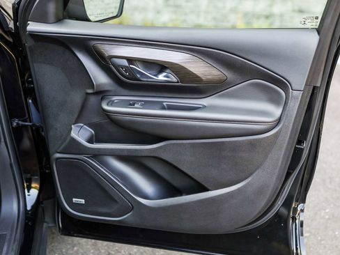 Used 2021 GMC Terrain SLT w/ Infotainment Package II image 14