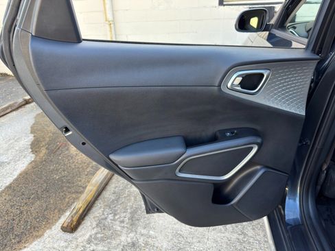 Used 2020 Kia Soul X-Line FWD image 33